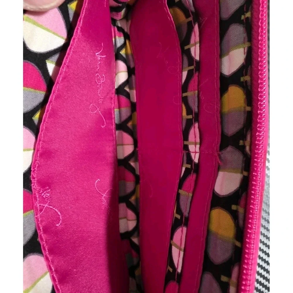 Vera Bradley PLUM Pink Front Zip Microfiber Wristlet Retired